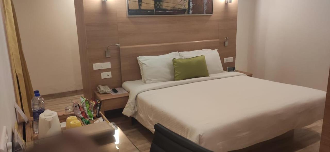 Lemon Tree Hotel Коимбатур Экстерьер фото