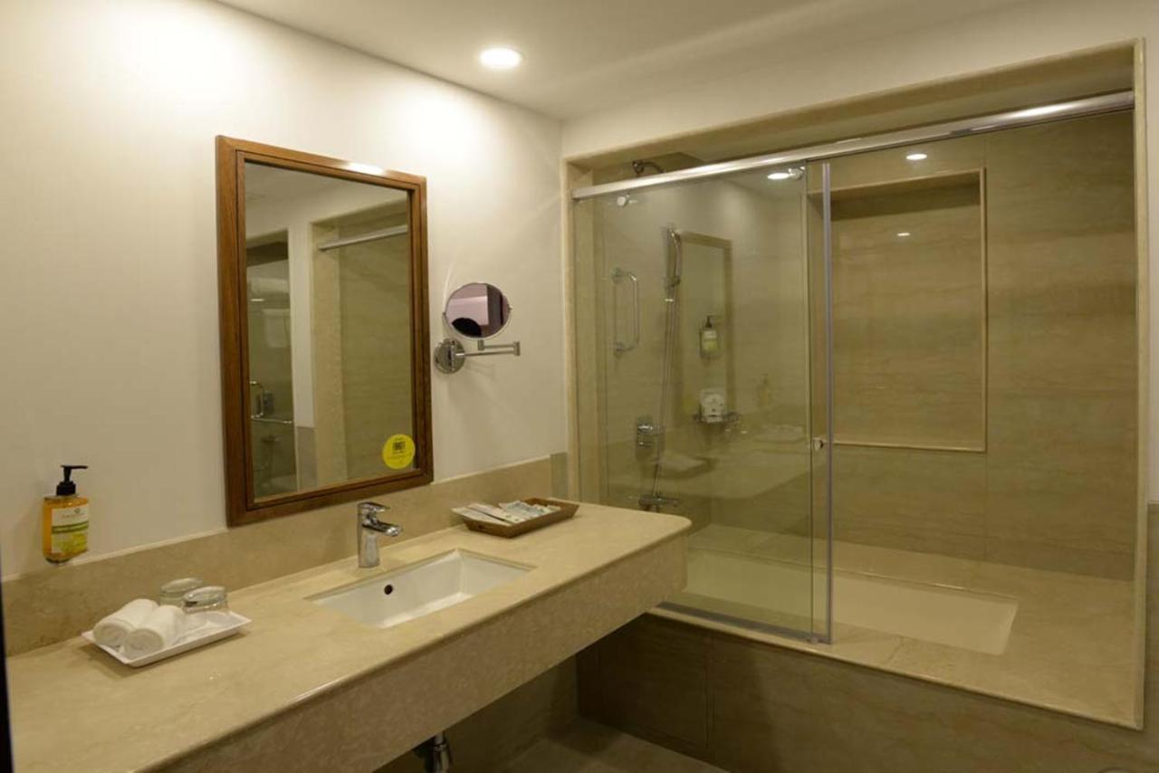 Lemon Tree Hotel Коимбатур Экстерьер фото