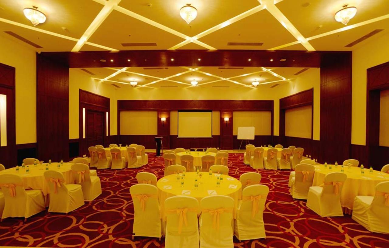 Lemon Tree Hotel Коимбатур Экстерьер фото
