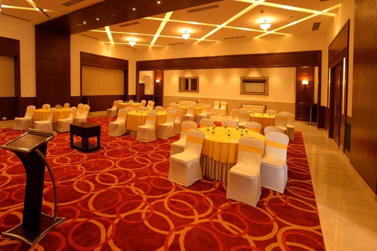 Lemon Tree Hotel Коимбатур Экстерьер фото
