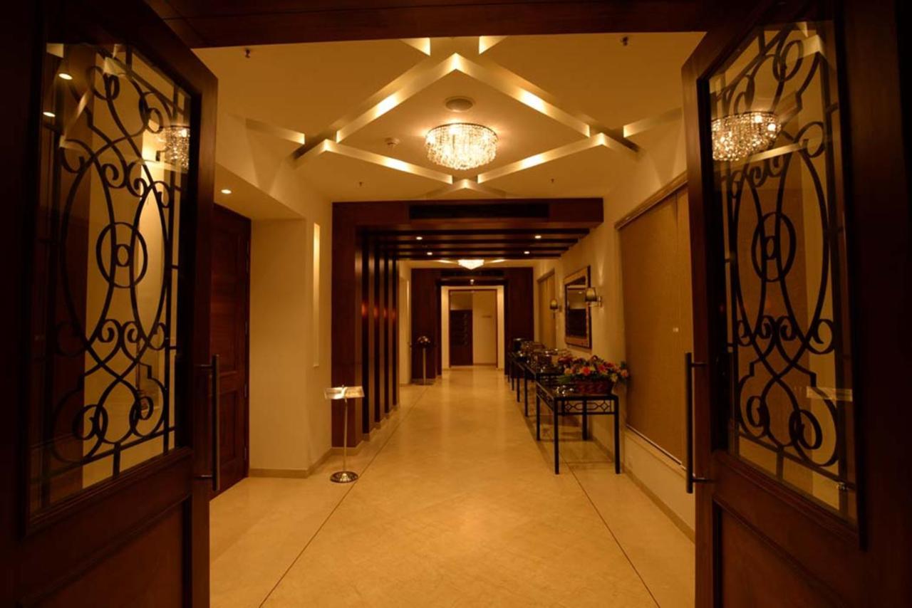Lemon Tree Hotel Коимбатур Экстерьер фото