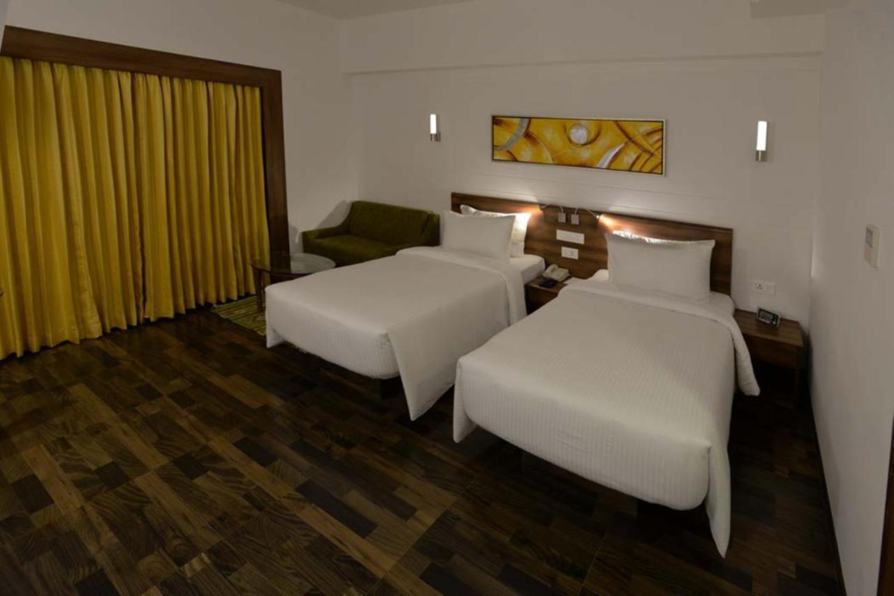 Lemon Tree Hotel Коимбатур Экстерьер фото